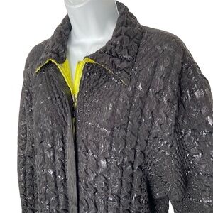 UbU Reversible Crinkle/Bubble Jacket